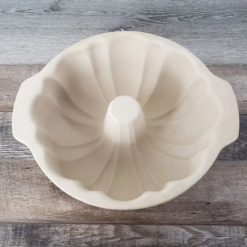 Pampered Chef Stoneware 10